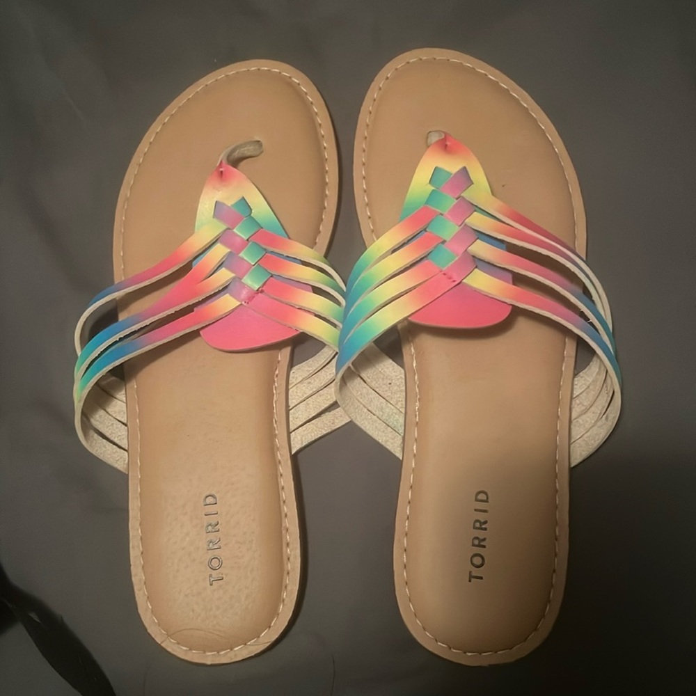 Torrid 10 flip flops